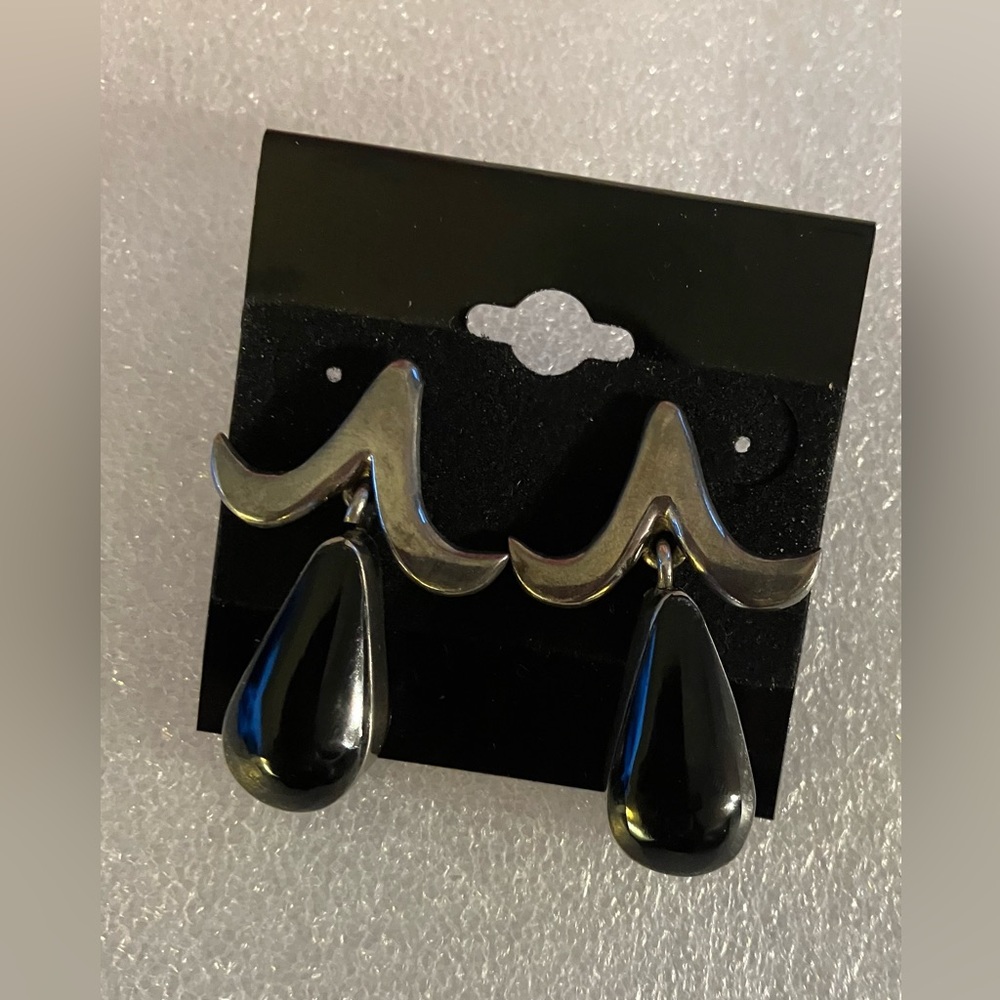 Marked 925 Mexico Black Onyx teardrop earrings.